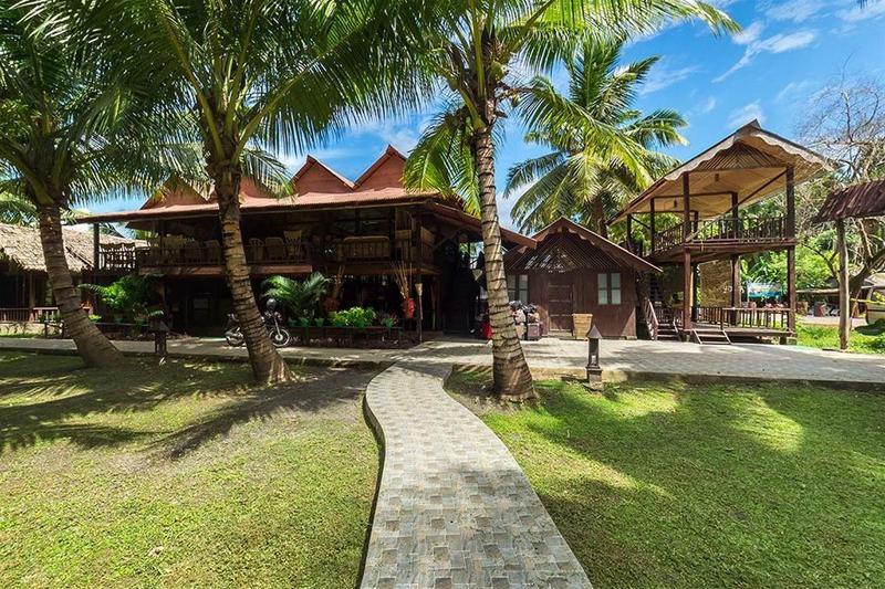 Symphony Palms Beach Resort And Spa Govind Nagar Екстериор снимка